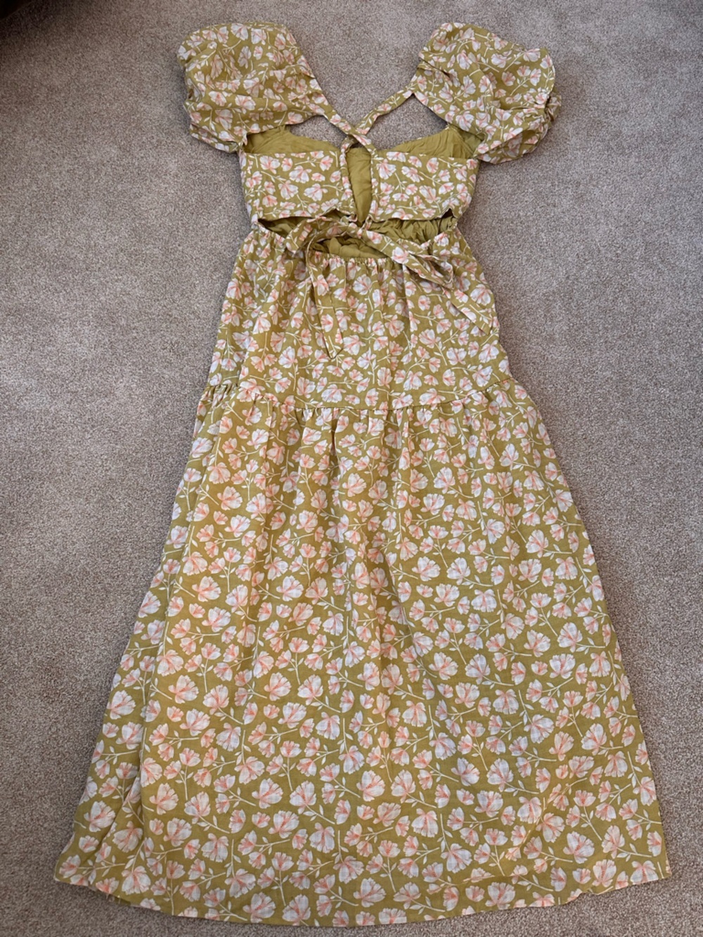 ASTR The Label Floral Midi Dress Green Pink Puff Sleeve Tie Back Size Large - Picture 8 of 14